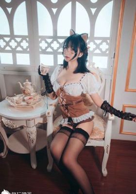 挨胬的女侠房秋莹14