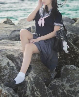 《亲爱的戎装》电视剧
